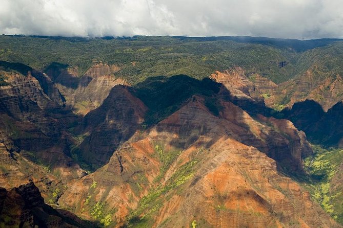 Kauai Airplane Tour: Na Pali Coast, Waterfalls & Window Seats - Hanalei Bay to Jurassic Falls: north shore curves and the Jurassic Park backdrop