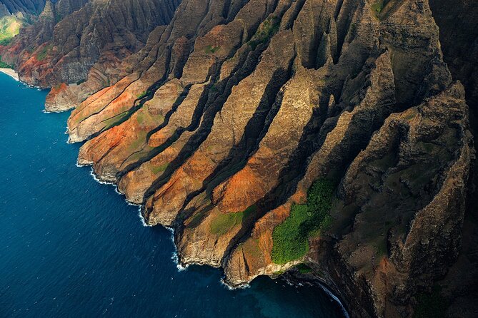 Kauai Airplane Tour: Na Pali Coast, Waterfalls & Window Seats - Where you meet in Lihue, and how to time this for a smooth day