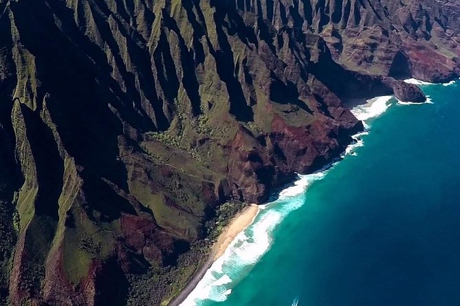 Kauai Deluxe Sightseeing Flight - Stop 4 (Weather Permitting): A Movie-Famous Waterfall Line