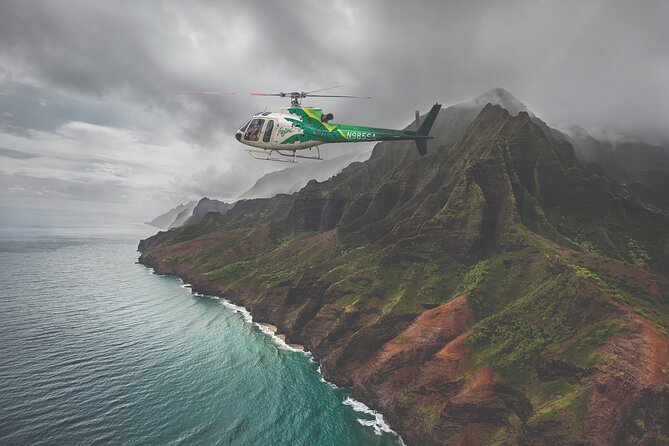 Kauai Deluxe Waterfall Safari: Helicopter Tour - Kauai by helicopter in 55 minutes, and why it beats the road