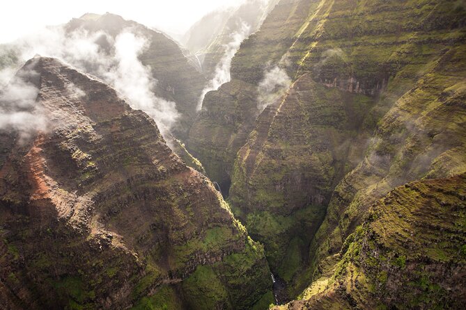 Kauai Deluxe Waterfall Safari: Helicopter Tour - Waimea Canyon and waterfalls: how the route earns its name