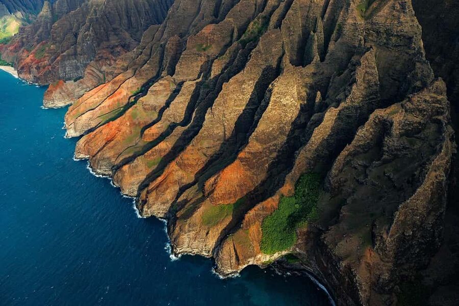 Kauai: Hughes 500 4-Passenger Doors-Off Helicopter Flight - Price and what you get for $369 per person