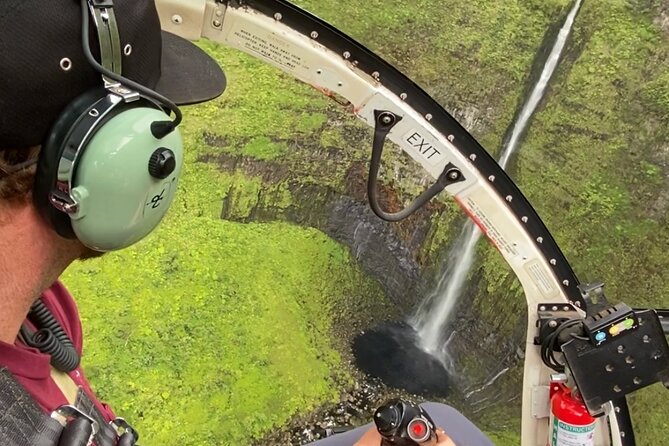 Kauai: Hughes 500 4-Passenger Doors-Off Helicopters - What doors-off really changes on Kauai