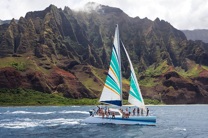 Kauai: Leila Na Pali Sunset Dinner Sail - Na Pali sunset views from a sailing catamaran, not the shoreline