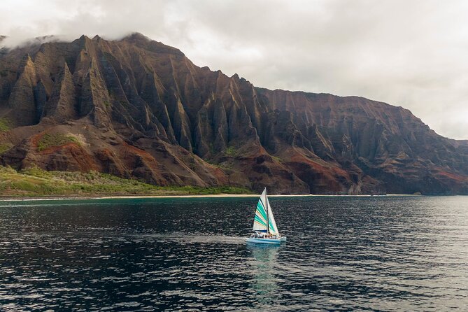 Kauai: Leila Na Pali Sunset Dinner Sail - Your first big wow stop: Napali Coast State Wilderness Park