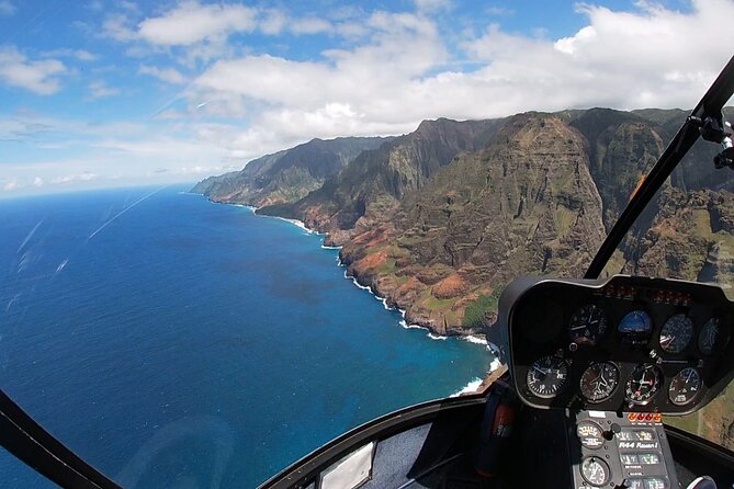 Kauai Private Doors-Off Helicopter: Ultimate Waterfalls & Canyons - The Reality Check: Weight Limits, Seat Balance, and Staying Comfortable