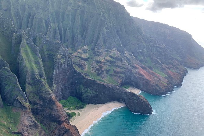 Kauai Private Doors-Off Helicopter: Ultimate Waterfalls & Canyons - Olokele Canyon and the Walls of Tears: Canyon Detail You Cannot “Zoom In” On
