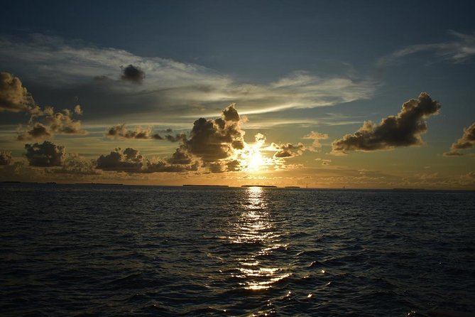 Key West Small-Group Sunset Sail with Wine and Hors d'oeuvres - The wine and beer tasting: what you’ll actually taste and why it works