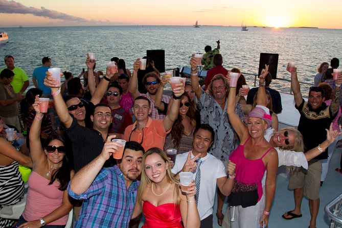 Key West Sunset Cruise: Dinner, Live Music & Drinks Included - Space and Crowd Reality: The Best and the Worst Part