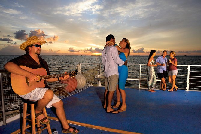 Key West Sunset Sail with Live Music, Drinks and Appetizers - The live music: the real engine of the evening