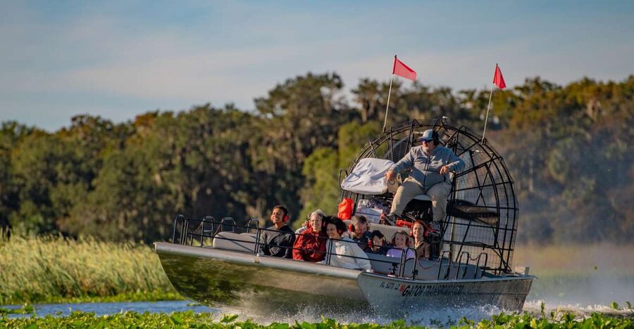 Kissimmee: Boggy Creek Airboat Ride with Optional Meal - Ride length choices: 30 minutes versus going for the longer trip