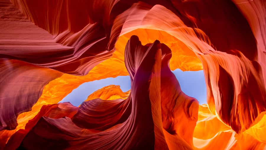 Las Vegas: Antelope Canyon Horseshoe Bend Tour & Lake Powell - Lake Powell Photo Stop: Panoramic Views Without a Full Day Commitment