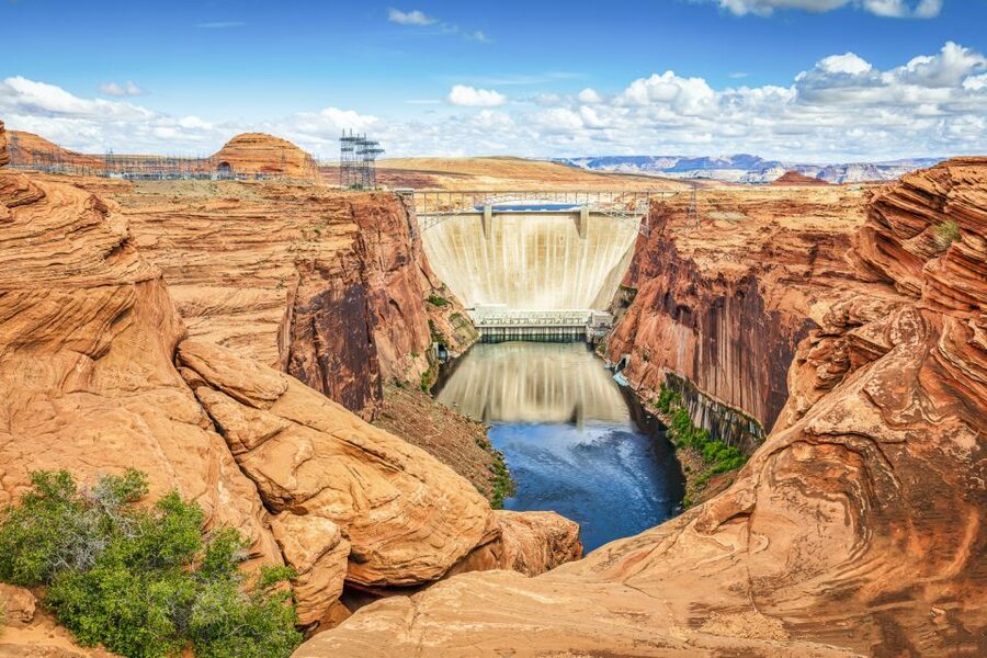Las Vegas: Antelope Canyon & Horseshoe Bend Tour with Pickup - The Long Drive Comfort: Van Size, Rest Stops, and Bottled Water