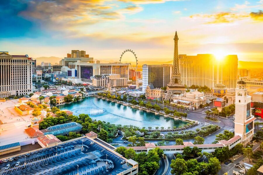 Las Vegas: Eiffel Tower Viewing Deck Entrance Ticket - The glass elevator ride up to 460 feet