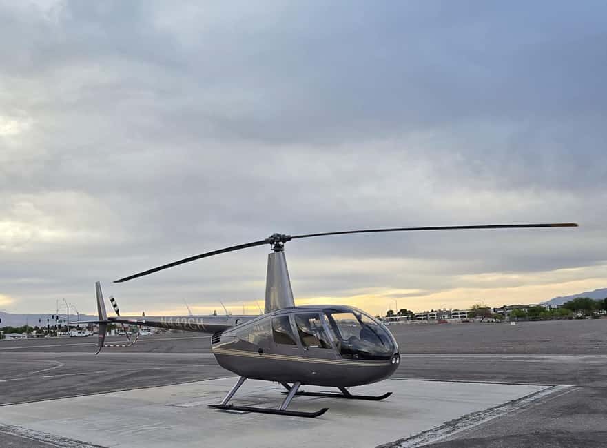 Las Vegas: Helicopter Tour of the Strip with Window Seats - The 15-minute helicopter loop: where you fly, what you see