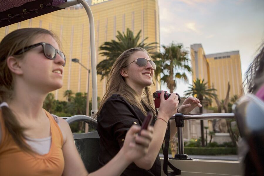Las Vegas: Hop-on Hop-off Sightseeing Tour by Open-Top Bus - The 7PM Night Tour: Neon Views and a Different Kind of Vegas