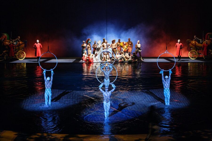Las Vegas: “O” by Cirque du Soleil at Bellagio - Should you book O by Cirque du Soleil at Bellagio?