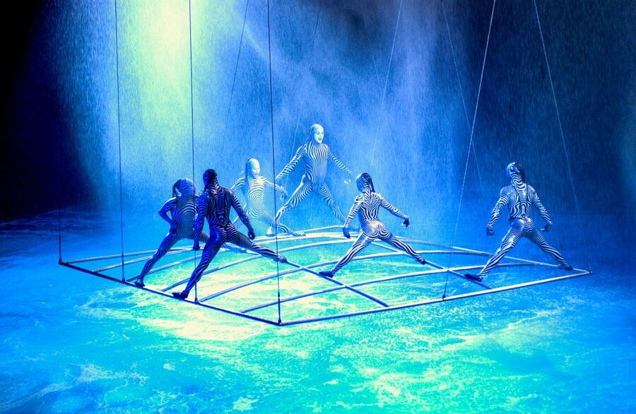 Las Vegas: “O” by Cirque du Soleil at Bellagio - Inside the theatre, where the water stage takes over