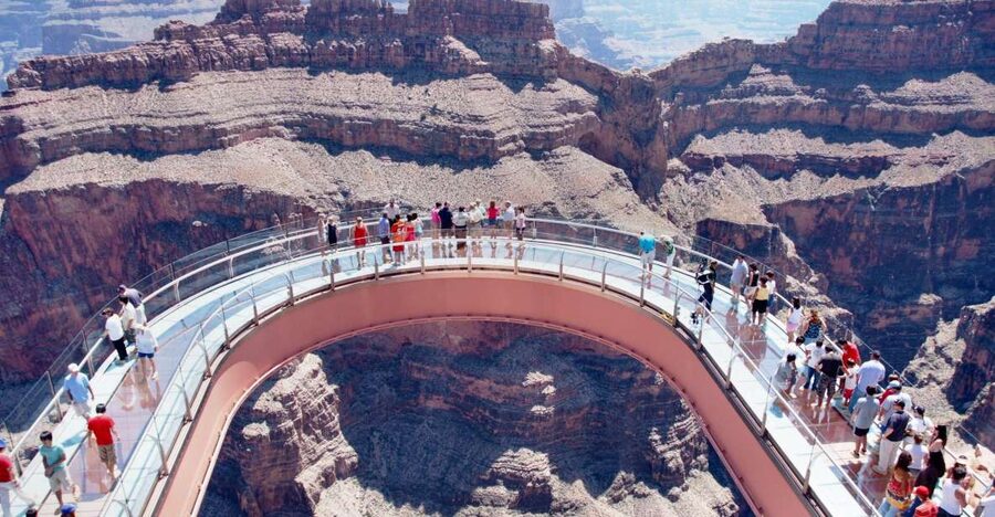 Las Vegas: Small Group Grand Canyon Skywalk, Hoover Dam Tour - Breakfast, picnic lunch, and the tiny comfort wins that matter on road trips