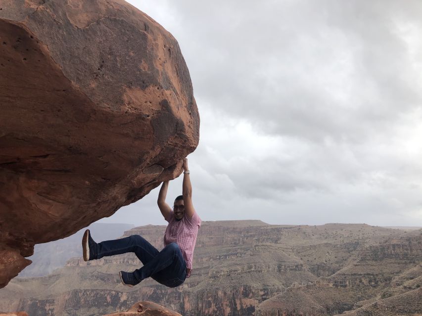 Las Vegas: Small Group Grand Canyon Skywalk, Hoover Dam Tour - Hoover Dam up close: photo stop plus a real guided walk