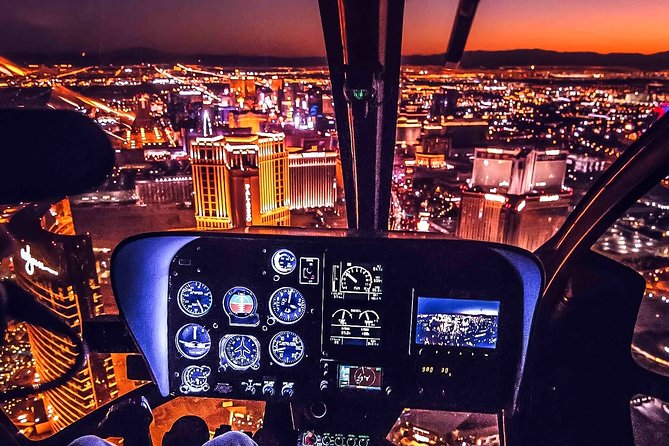 Las Vegas Strip Helicopter Night Flight - Why a 12-minute Strip helicopter flight works at night
