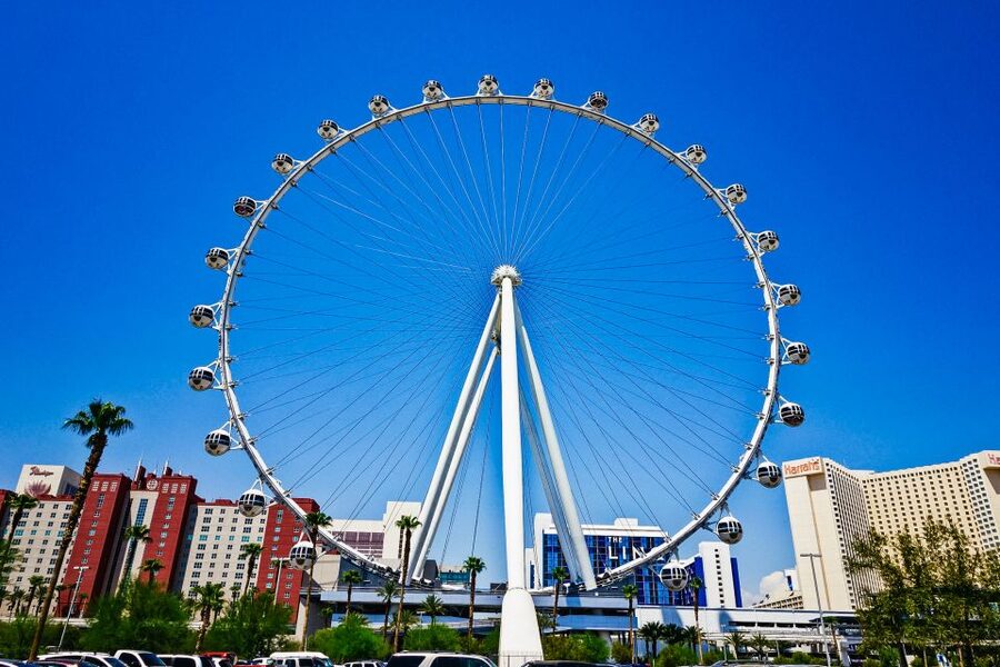 Las Vegas Strip: The High Roller at The LINQ Ticket - Where the view really shines: 360 degrees and how to look smarter