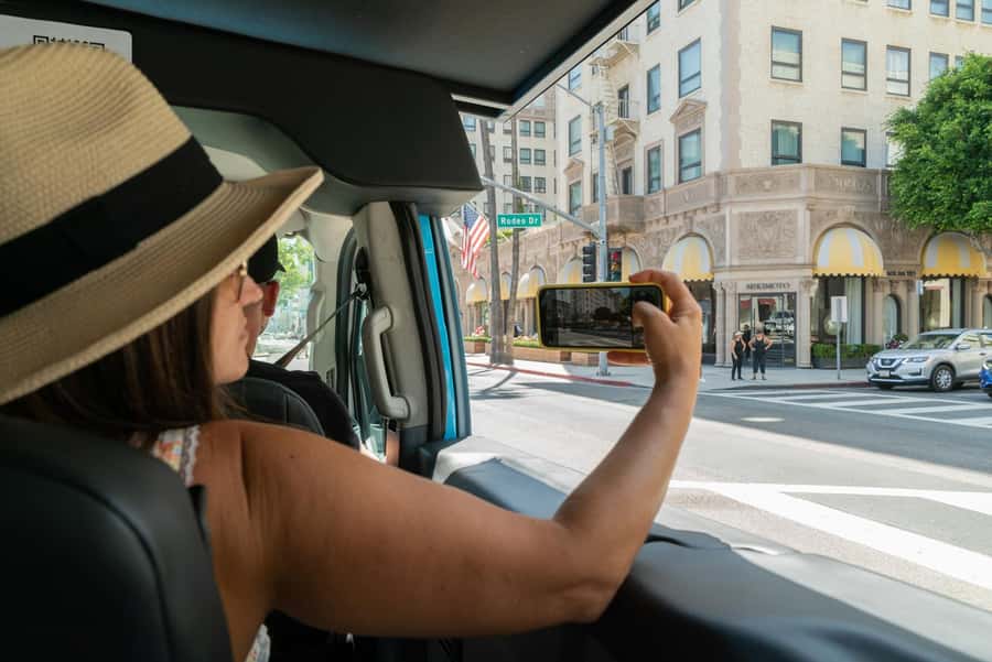 Los Angeles: Celebrity Homes and Hollywood Open-Air Bus Tour - Hollywood Walk of Fame, Why the Time Slot Matters