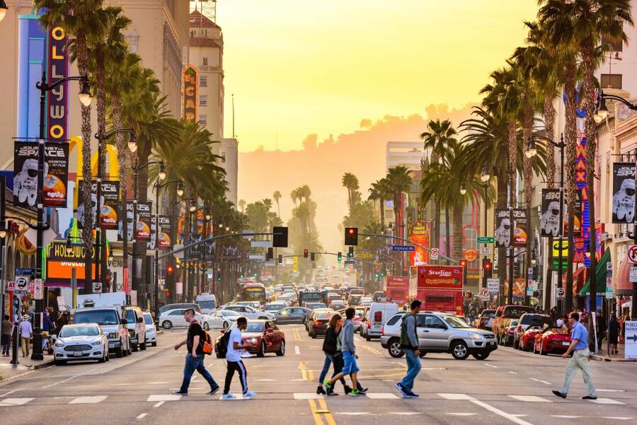 Los Angeles: City Sightseeing Hop-On Hop-Off with 4 Routes - How the QR boarding works, and where you will spend your time