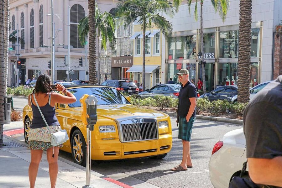 Los Angeles: Hollywood & Celebrity Homes Open-Air Bus Tour - Celebrity homes from the bus: Tom Cruise, Leonardo DiCaprio, Elvis Presley, and more