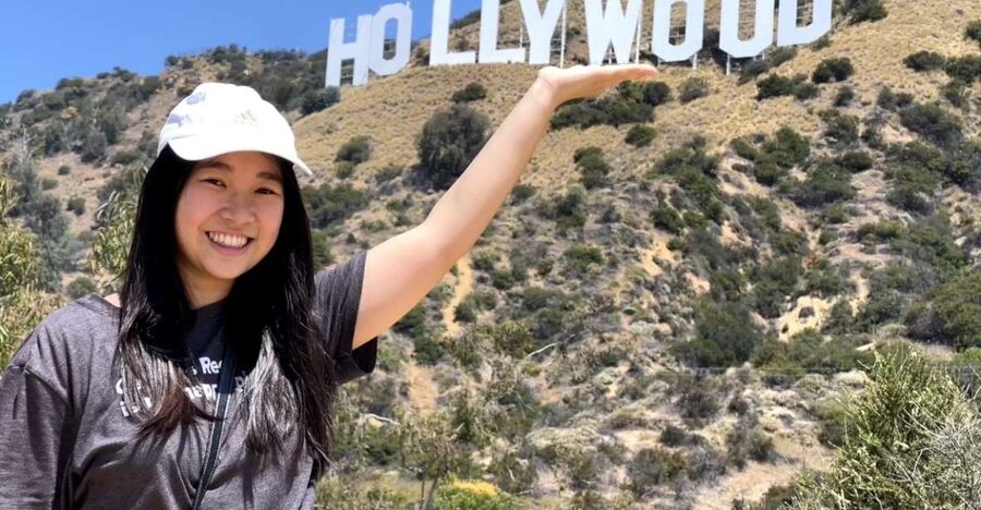 Los Angeles: Hollywood Sign Walking and Pictures Tour - From Griffith Park trail to the sign top in about 2.5 hours