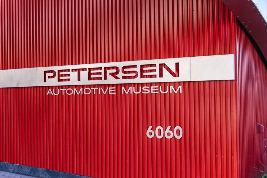 Los Angeles: Petersen Automotive Museum Admission Ticket - Entering on Wilshire, finding your flow fast