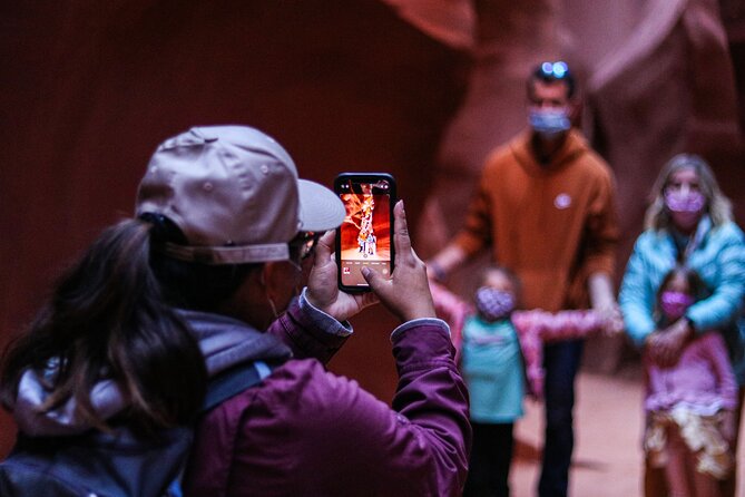Lower Antelope Canyon Hiking Tour - Pace and Group Size: Why You Feel Cared For Without the Chaos
