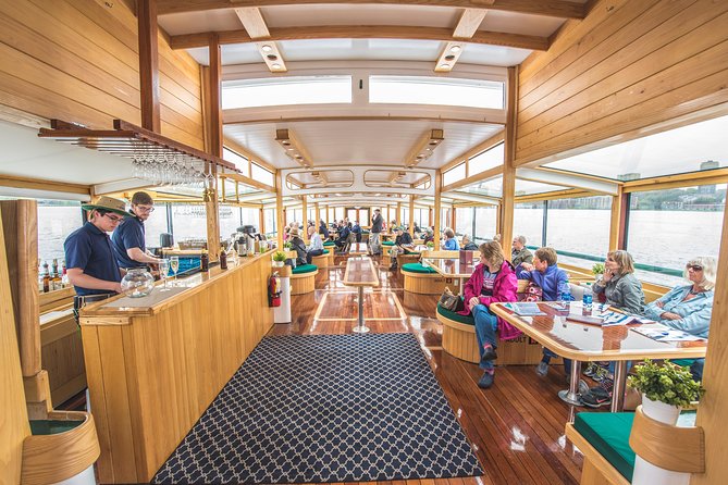 Manhattan Architecture Yacht Cruise - Food, drinks, and how to handle the onboard bar