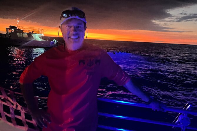 Manta Ray Night Snorkel in Kona - Snacks, warm rinse, and the little comforts that add up