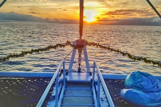 Maui Premium Sunset Dinner Cruise from Ka’anapali Beach - Seating on a Catamaran: Indoor Comfort, Outdoor Views, and the Small Reality Check