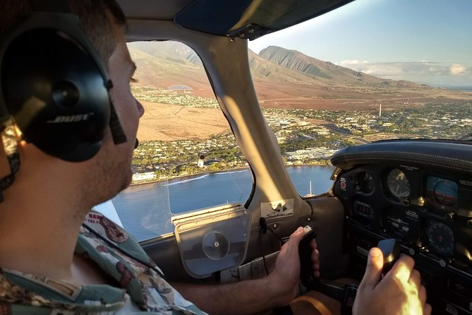 Maui -PRIVATE- Air Tour: 5 Islands: (2-5 people): SEE Even MORE! - The motion factor: bumpy air and air sickness reality