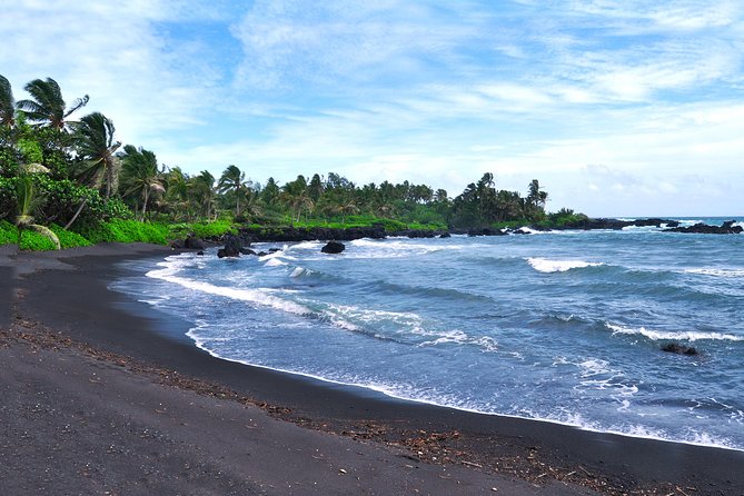 Maui: Road to Hana Luxury Limo-Van Tour with Helicopter Flight - The Hana Highway Segment: Lunch, Photos, and Time to Actually Enjoy It
