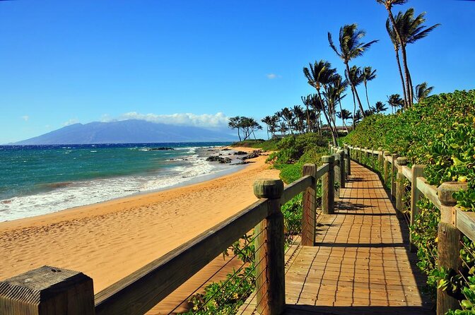 Maui: Te Au Moana Luau at The Wailea Beach Marriott Resort - Dinner at your table, family-style in three courses, and what to expect