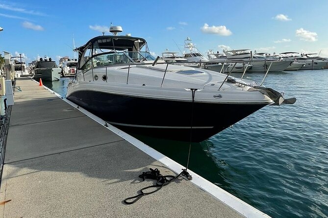 Miami: 2 Hour Private Yacht Cruise - Bayside Marketplace: The Photo Stop That Shows Miami’s Pulse
