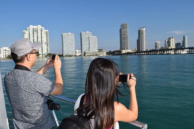 Miami Biscayne Bay rich and famous Sightseeing Boat Tour - Bayside Marketplace start: the easiest place to get oriented in Miami