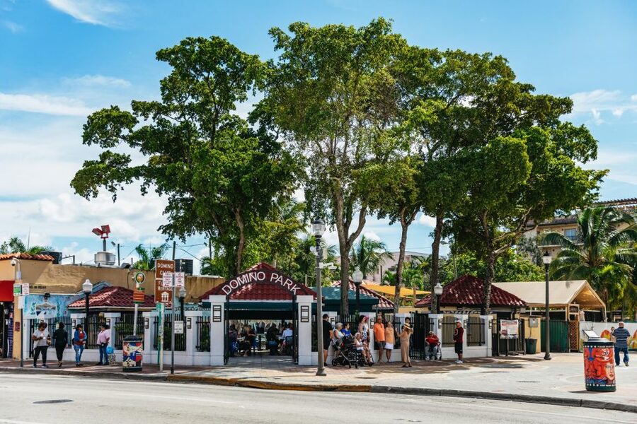 Miami: Little Havana Food Walking Tour with Tastings - Drinks that change the pace, including guarapo and café Cubano