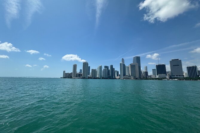 Miami Millionaires Sightseeing Cruise - Venetian Islands: Waterfront Homes That Make You Slow Down