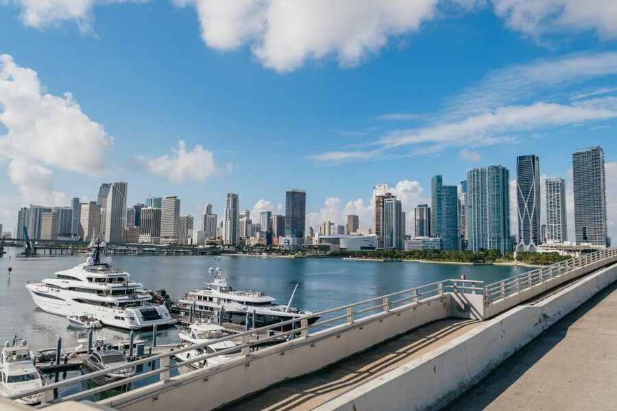Miami: Panoramic Open-Top Bus Tour & Biscayne Bay Cruise - Where the bus and boat fit together in your day