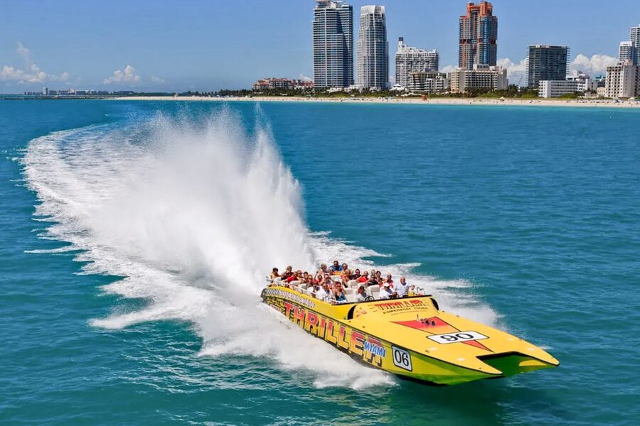Miami: Sightseeing Speedboat Tour - Speed out of Bayside, then straight into big views