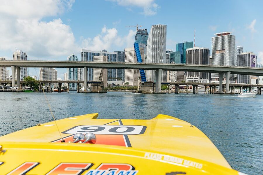 Miami: Sightseeing Speedboat Tour - Tips to look good and stay comfortable in wind and spray
