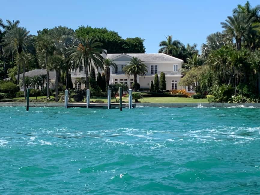 Miami Skyline Cruise of Millionaire Homes - Is it good value at $17, or just a tourist gimmick?