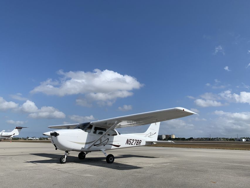 Miami: South Beach Private 50-Minute Private Flight Tour - Comfort and safety realities in a small private plane