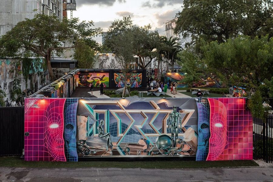 Miami: Wynwood Walls Skip-the-Line Ticket - The complimentary Street Art Experience, spray paint time