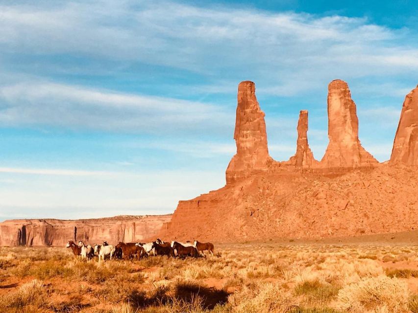 Monument Valley: Backcountry Jeep Tour with Navajo Guide - The Navajo culture and music part is not a side quest