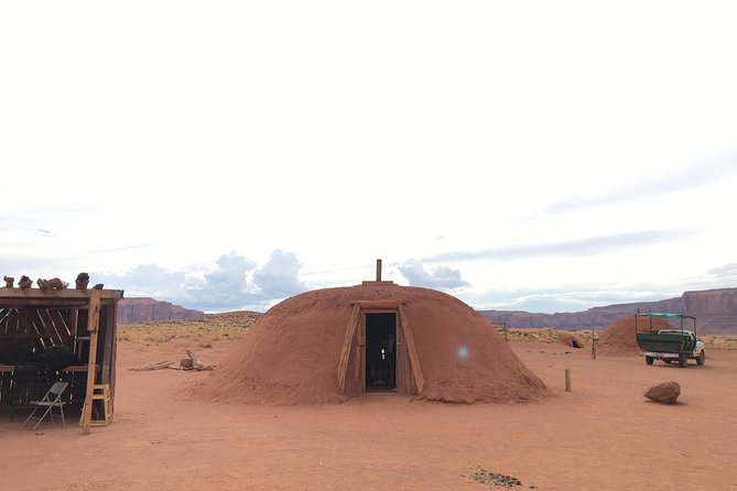 Monument Valley Extended Backcountry Tour - The start time and pickup points that matter